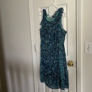 Tiered dress with slip inside